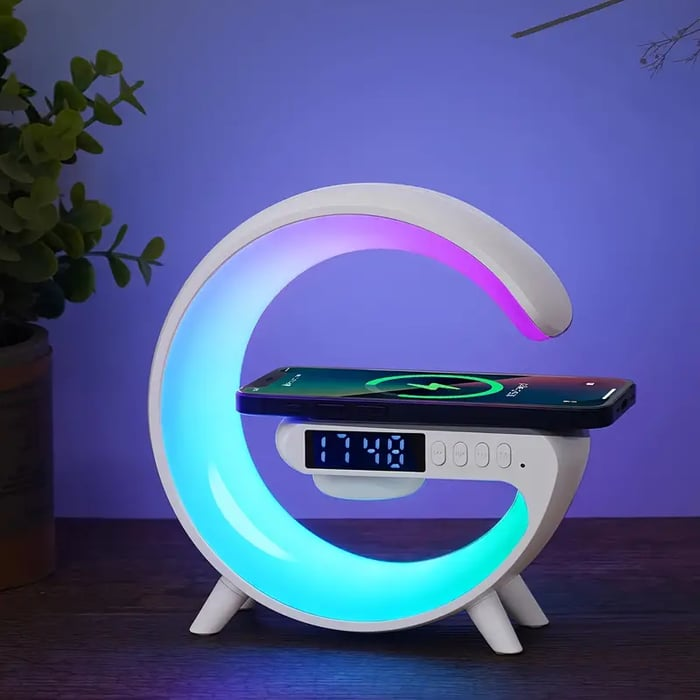 GlowSync™ – Smart Lampa med Laddare, Högtalare & Alarm